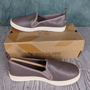 Koolaburra Keller Slip-On White / Cinder Size 5.5